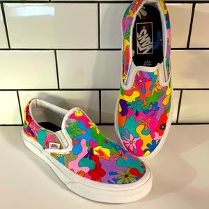 Colorful Vans Groovy Hippie Flowers Women’s size 7 Slip-on Sneakers Shoes